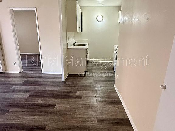 3rd image of 6645 Etiwanda Ave APT 5
