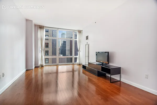 Rented by Compass | media 39
