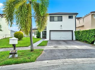 10521 SW 67th St, Miami, FL 33173