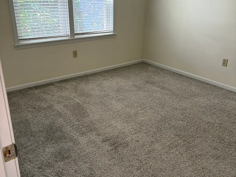690 S Porter St #19 — Photo 6