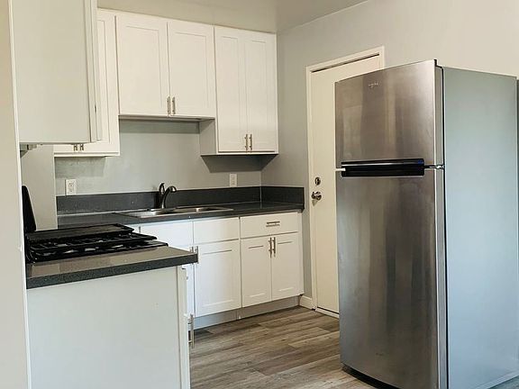 5th image of 1121 E Hyde Park Blvd #7352724