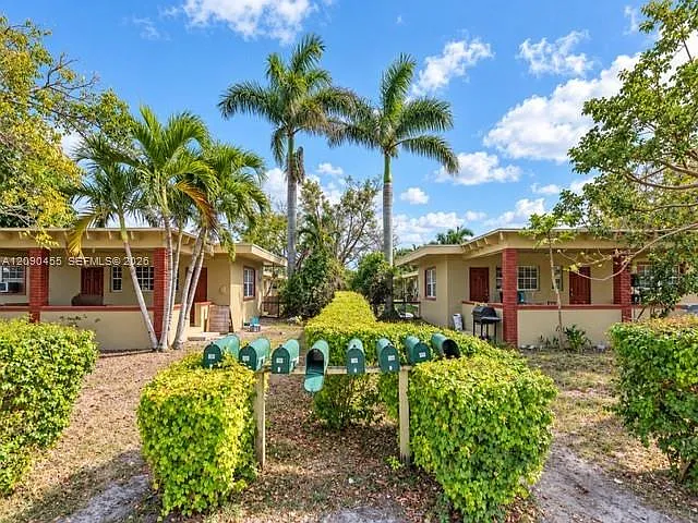 180 NW 9th St