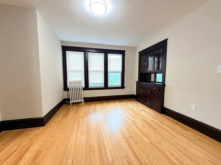 4 Glade St #2 — Photo 11