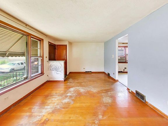 5th image of 6506 S Laflin St