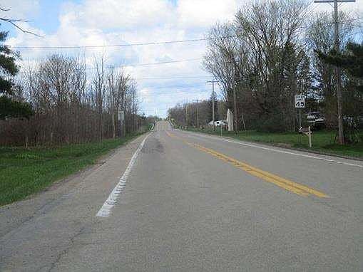 3rd image of 957 Brant Farnham Rd