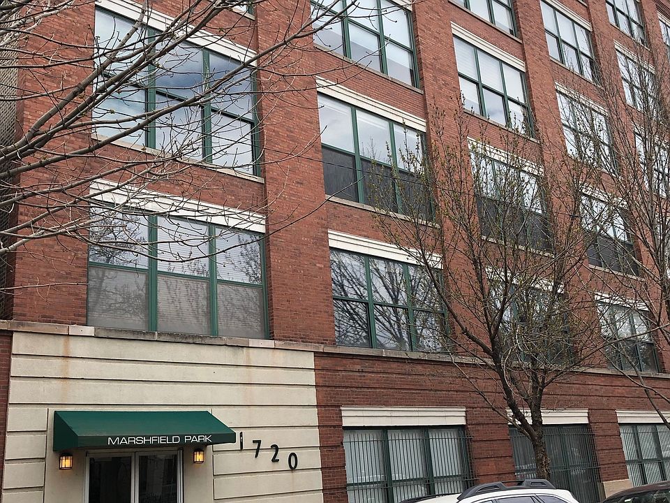 1st image of 1720 N Marshfield Ave APT 301