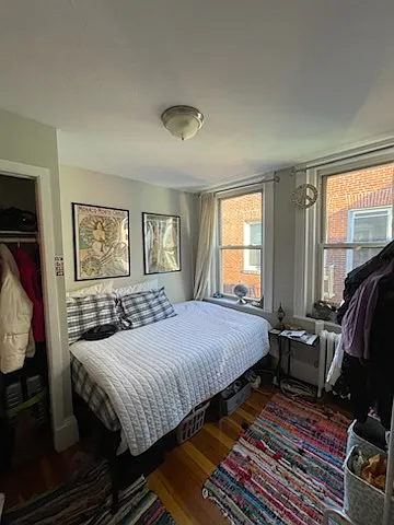 3 bed, 900 sqft, $4,800 — Photo 3