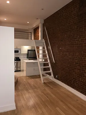 Rented by Sky Management | media 51