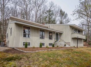 21 Hemlock Ln, Avon, CT 06001