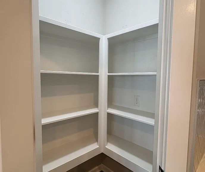 Kitchen pantry