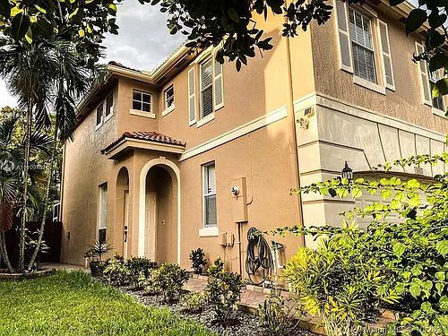 3657 Asperwood Cir Photo 1