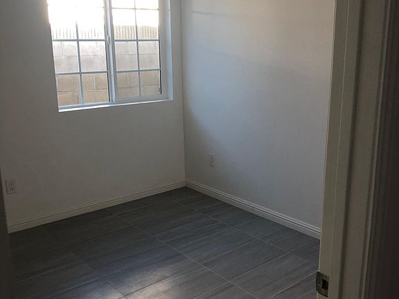 3rd image of 10439 McNerney Ave