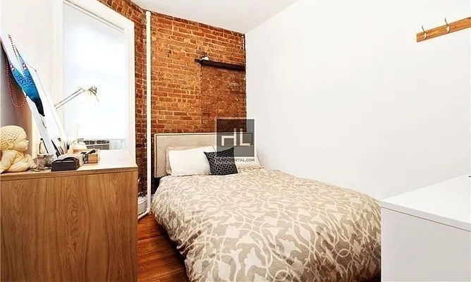 Rented by Highline Residential | media 11