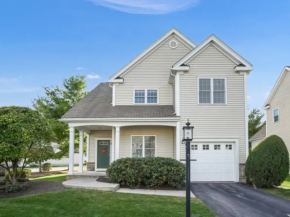 26 Daisy Ln Unit 26, Raynham, MA 02767