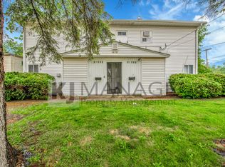 31863 Bay Ct, Westland, MI 48186