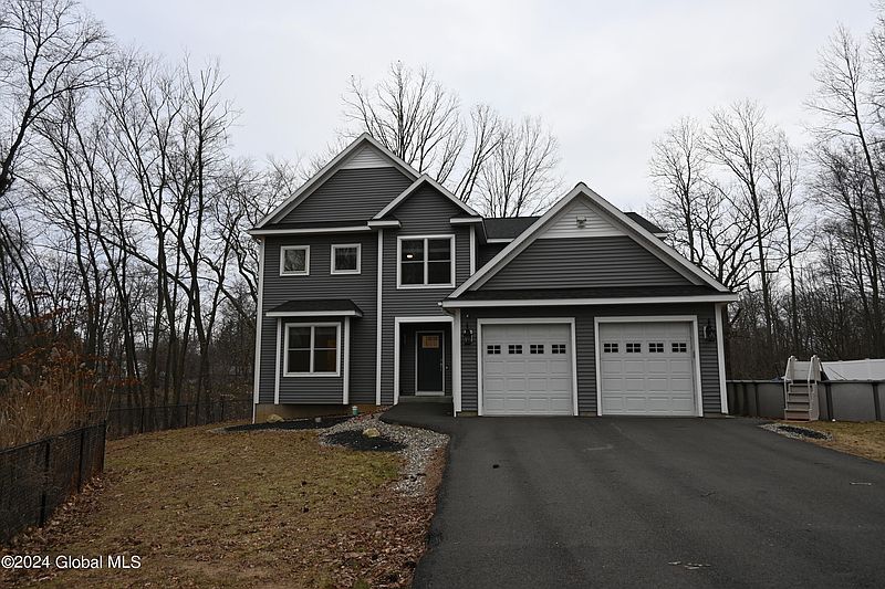 2nd image of 523 Vischer Ferry Road