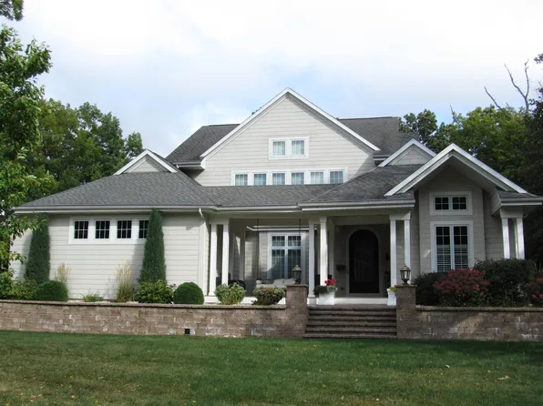 733 Red Fox Run, Fond Du Lac, WI 54937