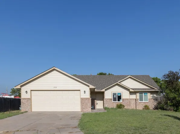 2124 Farmstead St, Wichita, KS 67208