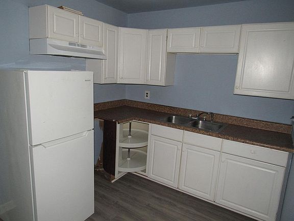 4th image of 1020 Old Wythe St