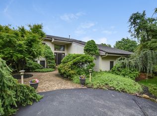 11 Bristol Ct, Clinton Township, NJ 08801