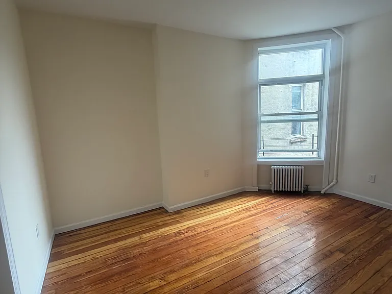 564 Morgan Ave #3L — Photo 8