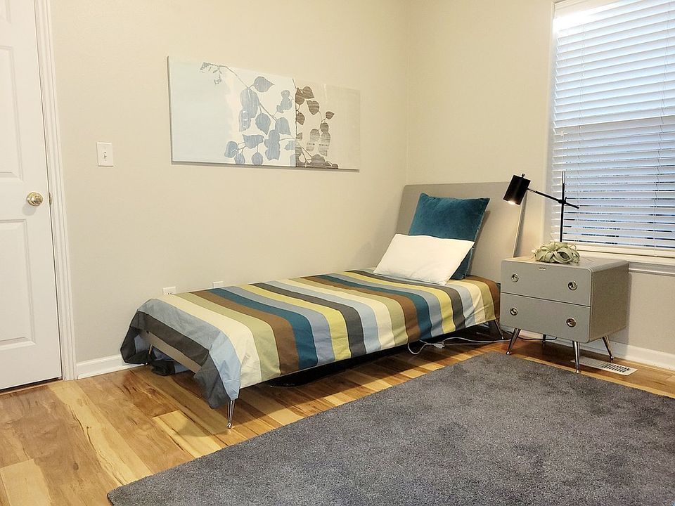 room for rent