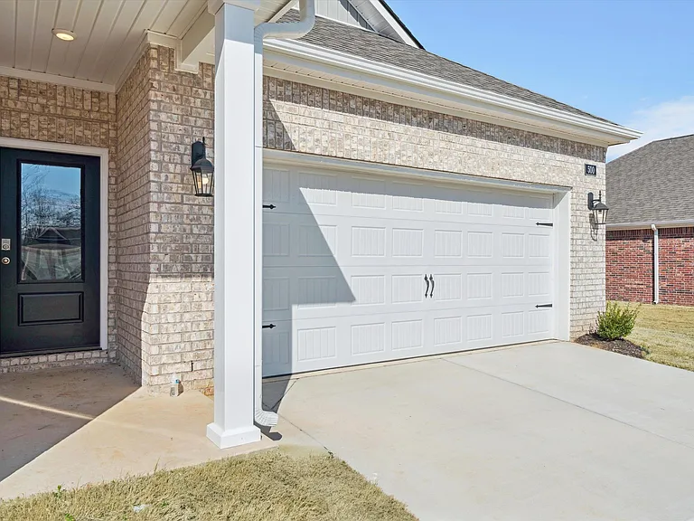 85 Kipling Dr — Photo 2