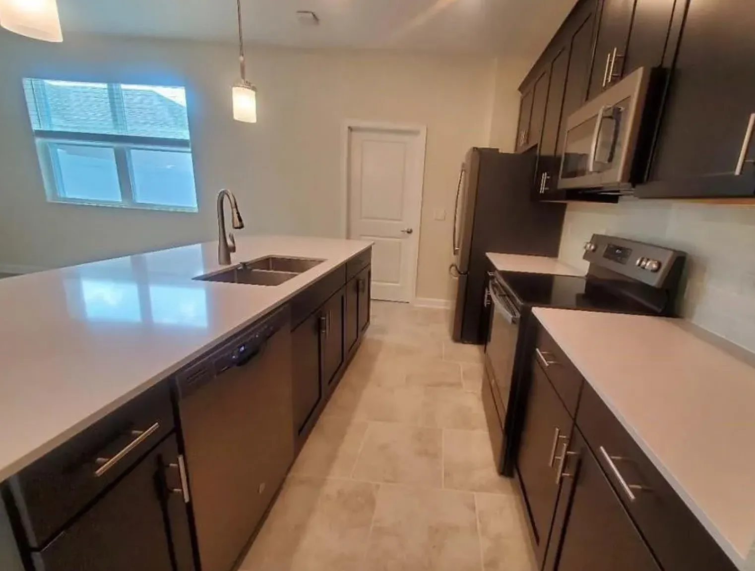 12140 Sonnet Ave — Photo 4