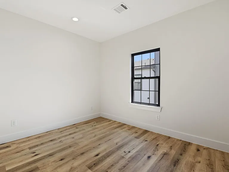 11929 N Hoa Sen Cir — Photo 31
