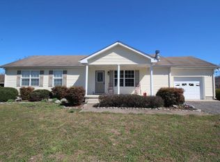 490 Middle Fork Rd, Hartsville, TN 37074