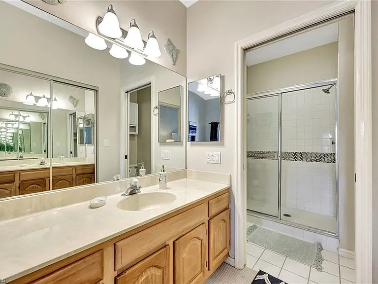 8228 Twelve Oaks Cir #323 — Photo 16