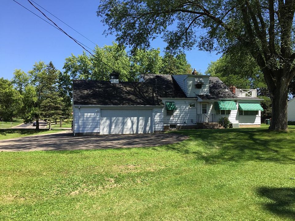 2nd image of 1883 Dodd Rd