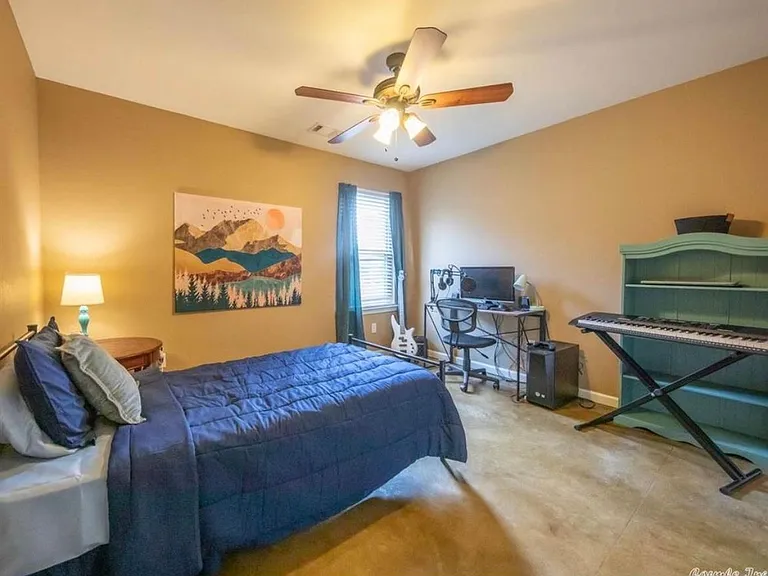 1722 Milburn Dr — Photo 22