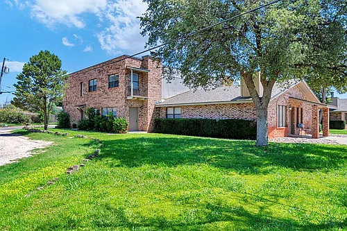 424 W Pecan Ave #B Photo 1