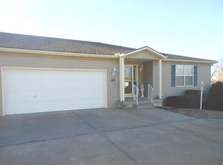 12415 E 39th St S, Independence, MO 64055
