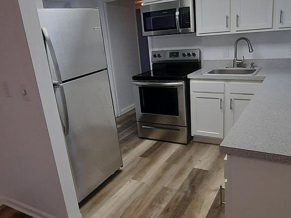 4th image of 4613 Washington Ave SE #2