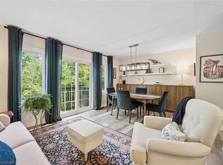 124 Gosling Gdns #12, Guelph, ON N1G 5K6