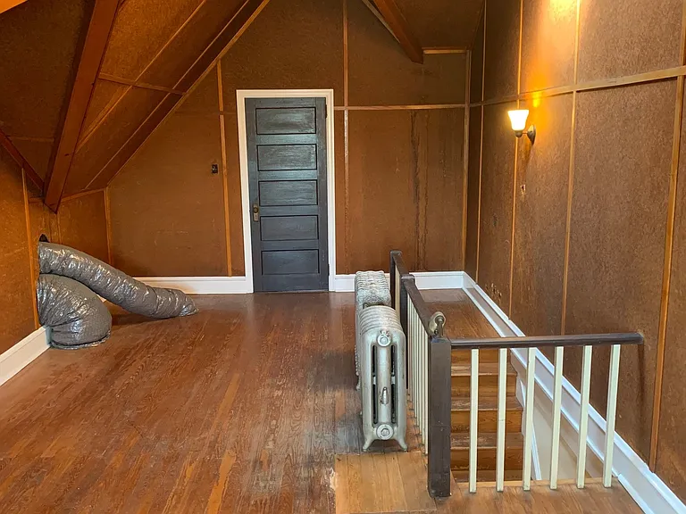 210 S Union St — Photo 16