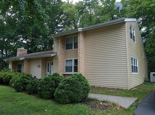 9 Pheasant Run Ct, Sterling, VA 20164