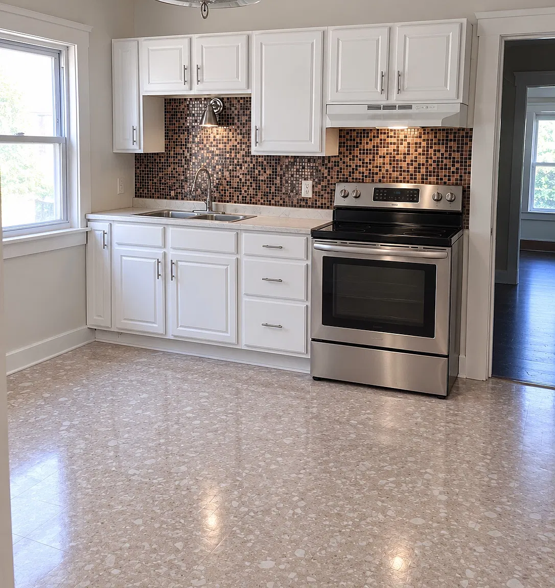 3 bed, 2716 sqft, $1,700 — Photo 3