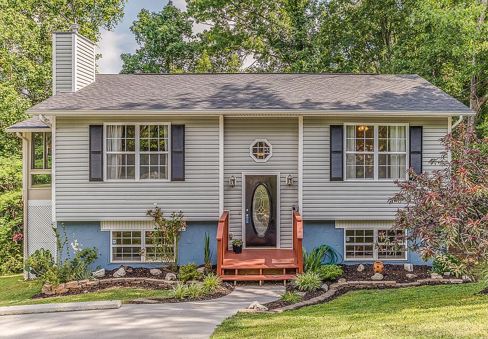 1st image of 4008 Larigo Dr