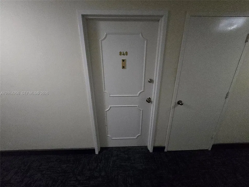 825 Brickell Bay Dr #849