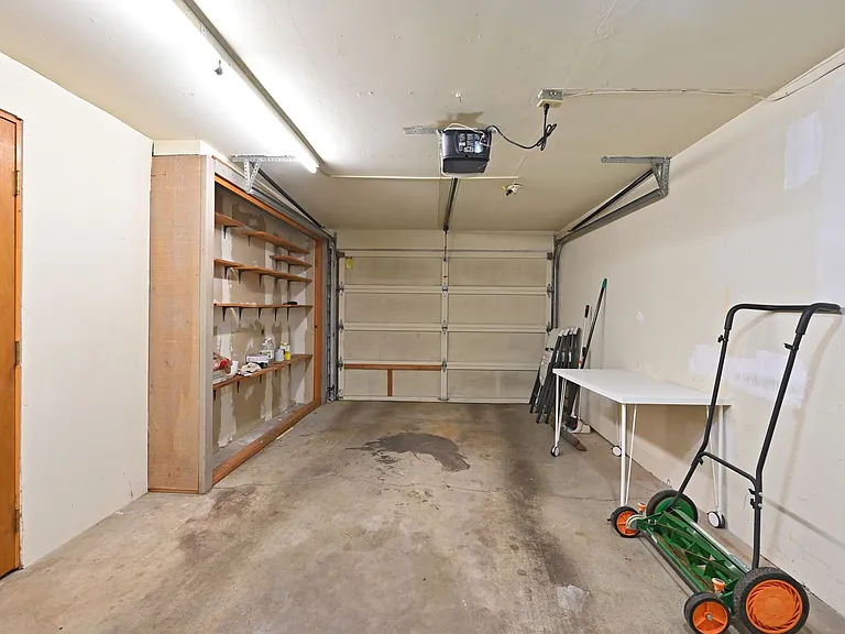 18307 NE 19th Pl — Photo 39