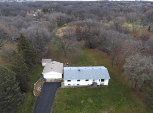 7260 Pioneer Trl, Loretto, MN 55357