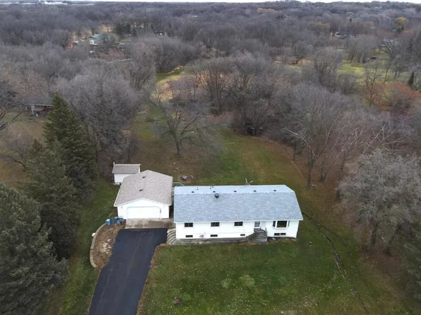 7260 Pioneer Trl, Loretto, MN 55357