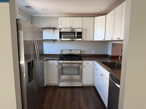 3rd image of 251 Arthur Rd