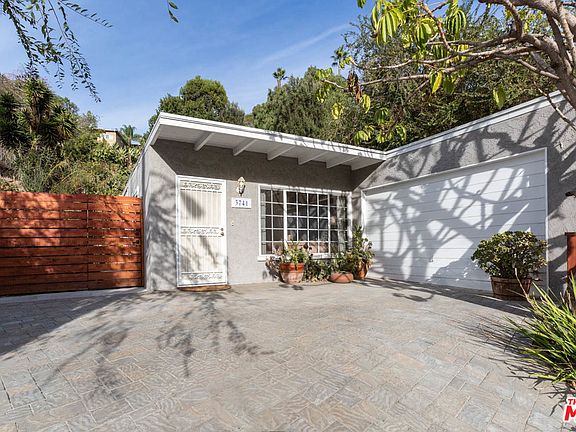 3rd image of 3741 Ackerman Dr