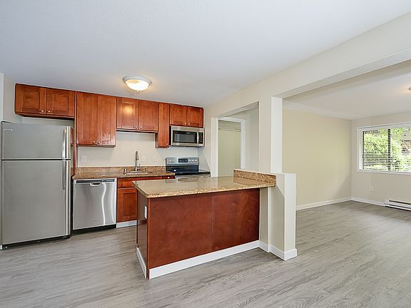 4th image of 1520 NE 143rd St #1518