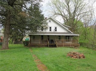 227 Wurtemburg Rd, Ellwood City, PA 16117