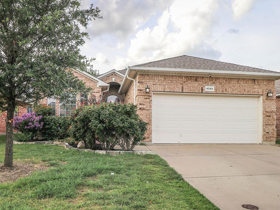 1st image of 4045 Petersburg Dr